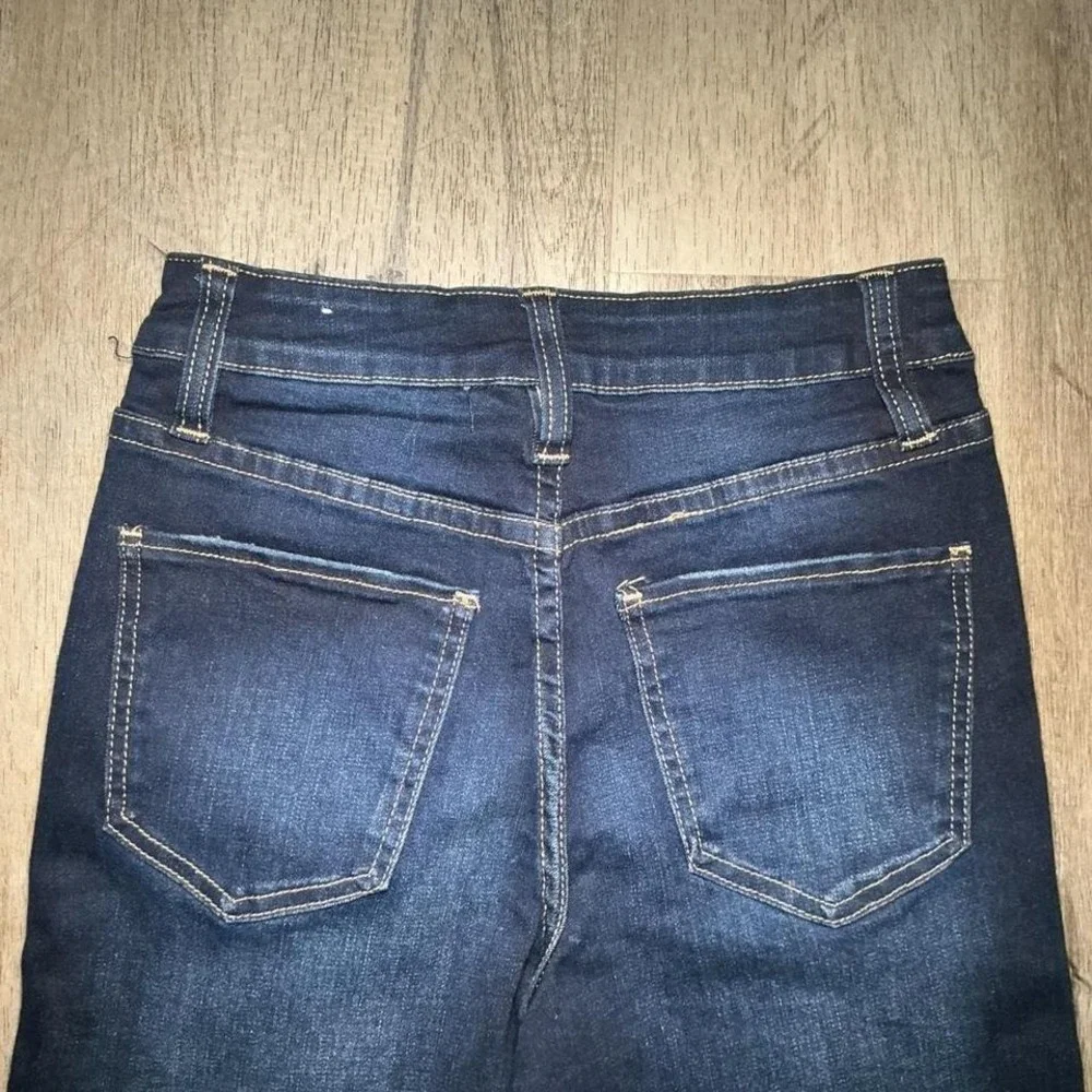 YMI Navy Dark Wash Distressed Denim‎ Shorts High Rise NWT Junior Size 28